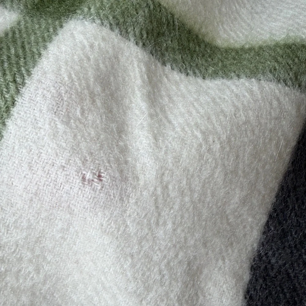 Charter Club Cashmere Green and White Plaid cashmere Scarf